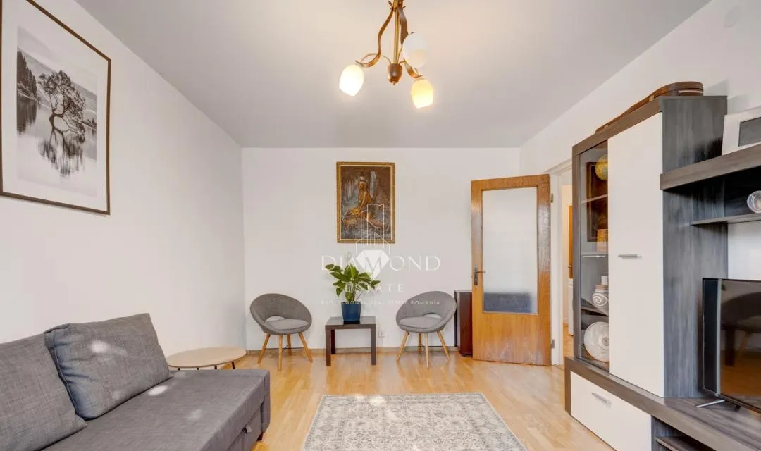 Metrou 1 Decembrie apartament 3 camere decomandat parcare inclusa