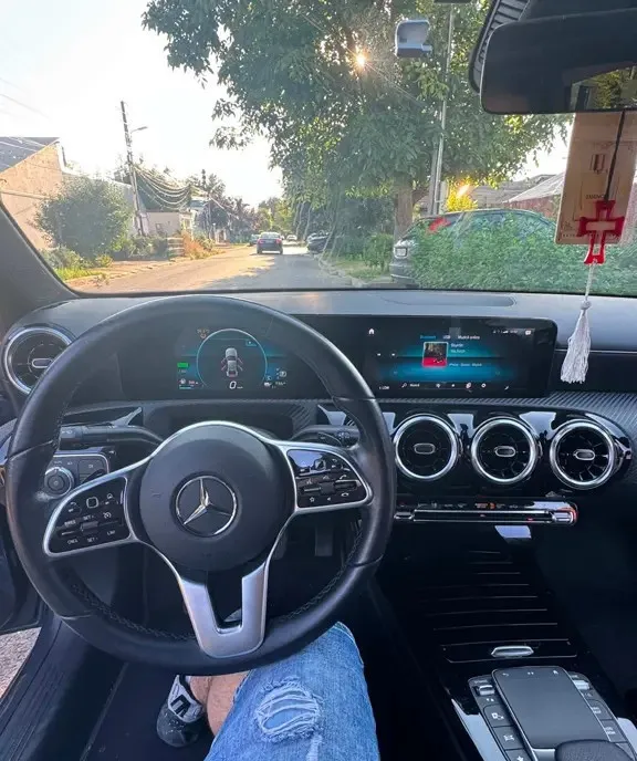 A250e plug-in hybrid 21 000 eur