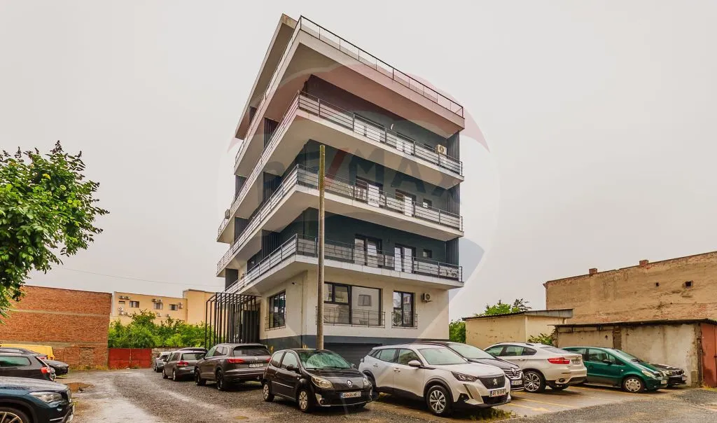 Apartament nou 2 camere etaj 2 de vanzare in zona Intim