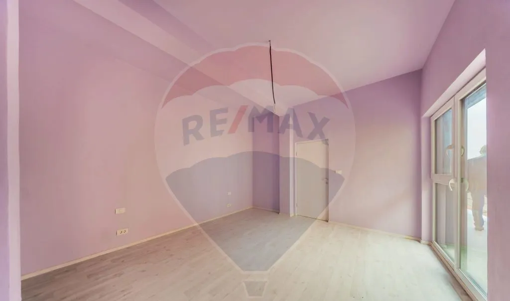 Apartament nou 2 camere etaj 2 de vanzare in zona Intim