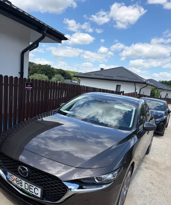Mazda 3 Sedan MHEV G122 AT Plus Cutie Automata - unic proprietar 75650 km 15 500 eur