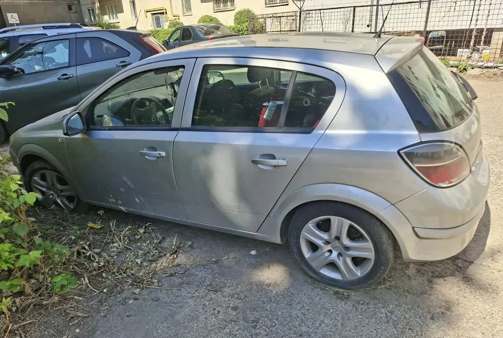 Opel Astra H 2010 1 450 eur