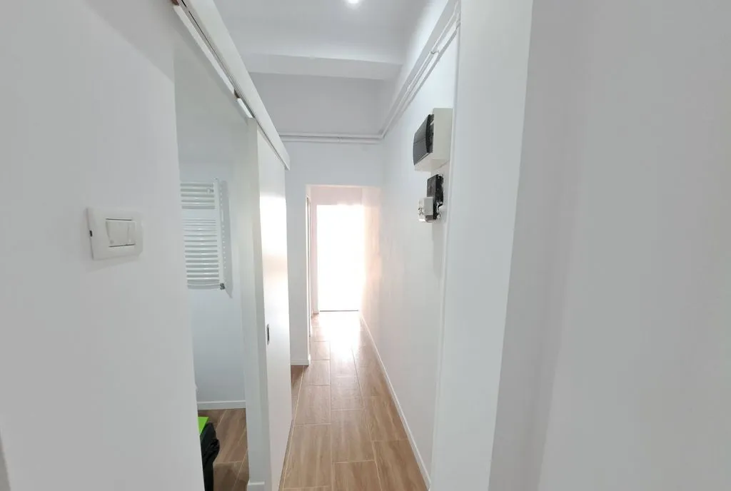 Apartament cu 3 camere 98 59 mp in zona Unirii comsion 0