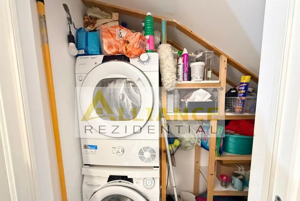 Mobilat si utilat 4 camere 2 bai 200m de stv Gata d