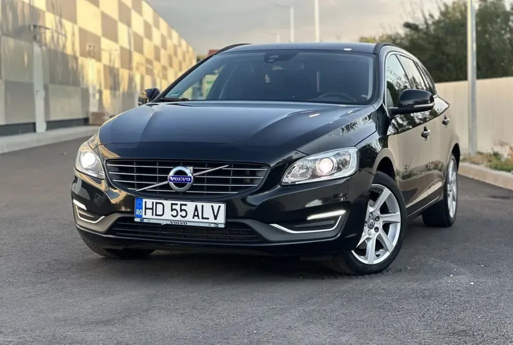 Volvo V60 D3 cutie automata af 2016 navigatie proprietar Ro 2 0 d BiXenon euro 6 7 100 eur