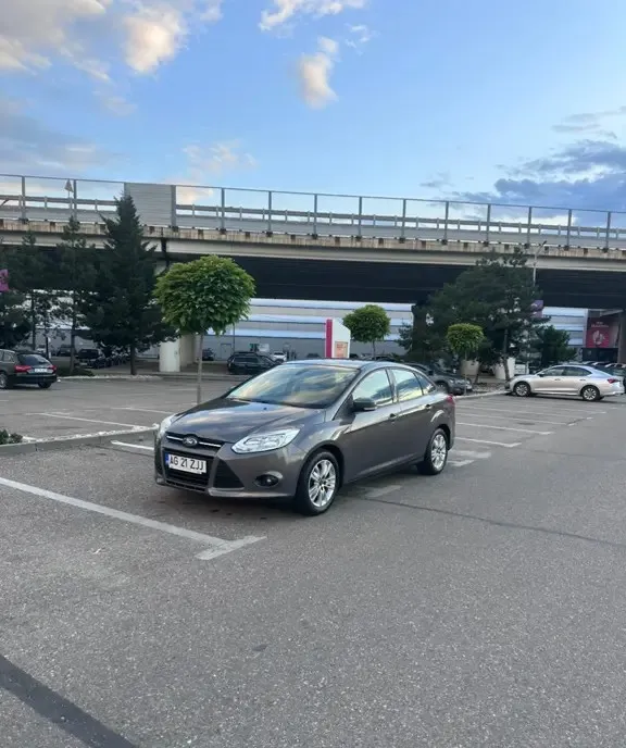 Ford Focus 1 6 aspirat 4 900 eur