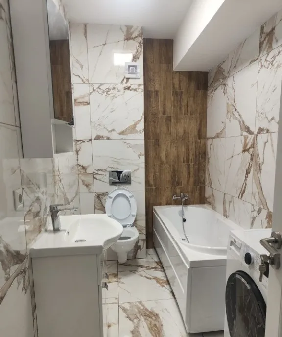 Prima inchiriere Bloc Nou 2 camere decomandat 400 Eur