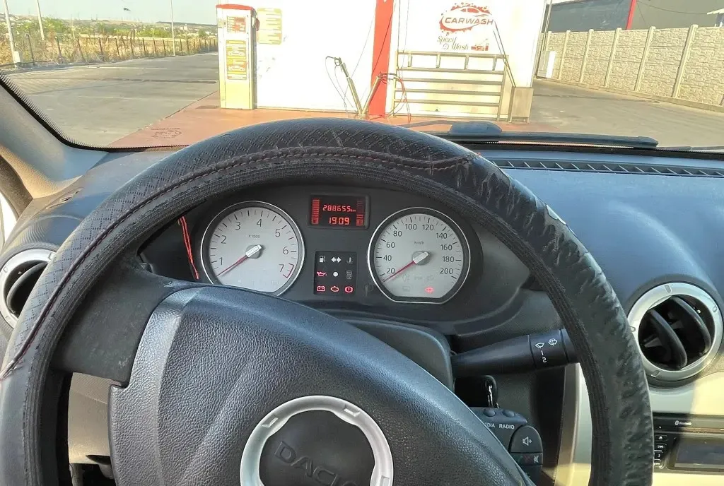 Dacia logan laureat 2013 2 000 eur