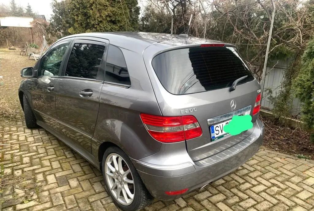 Mercedes B200CDI automat 3 900 eur