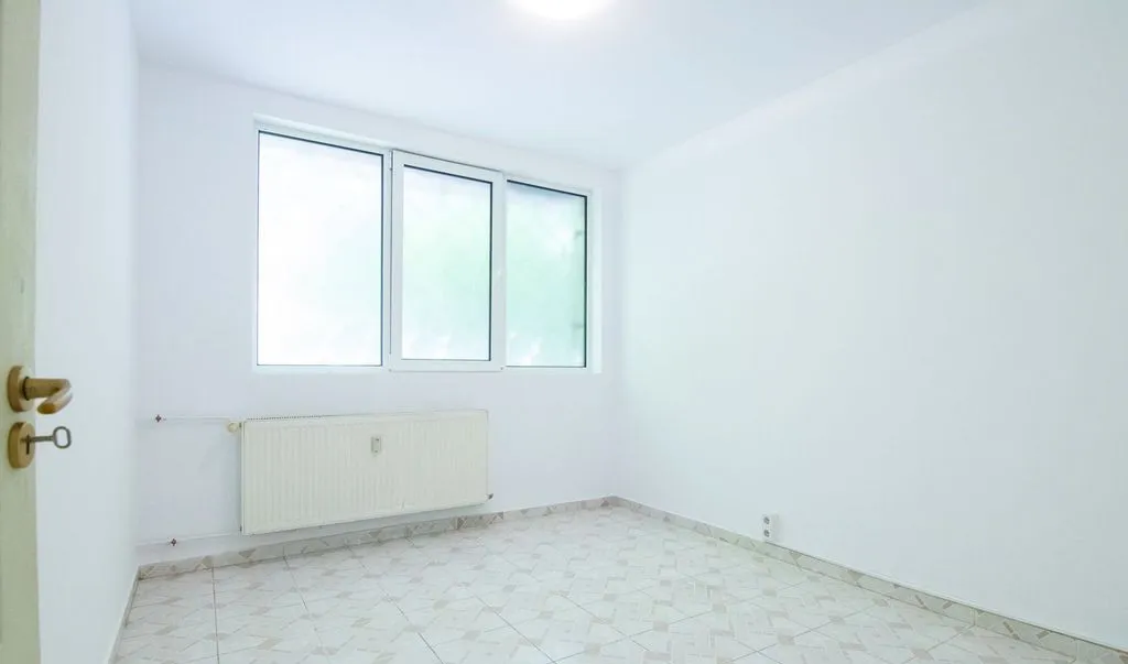 Dr Taberei Bucla Spatiu de birouri doar firme 4 camer