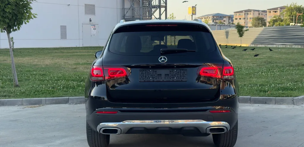 Mercedes GLC Facelift/4-Matic/Piele/Navi MARE/Camera/Keyless Entry/123 000 km 26 500 eur
