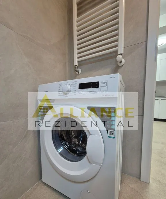 Studio modern de inchiriat Joy Residence 5 minute Met
