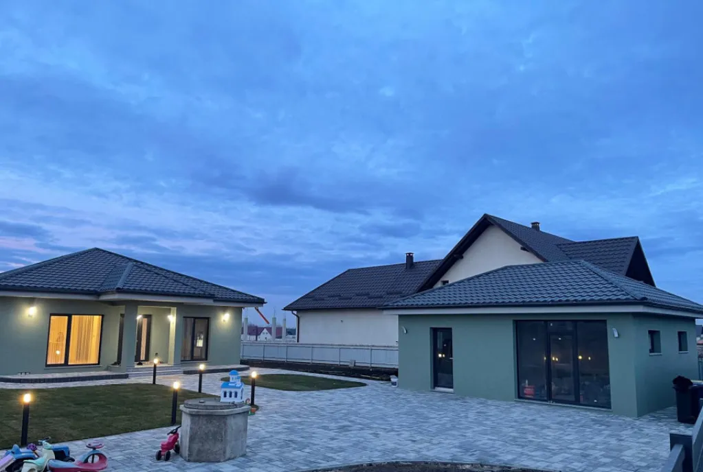 Casa 195mp 2000mp teren zona Volovat Radauti