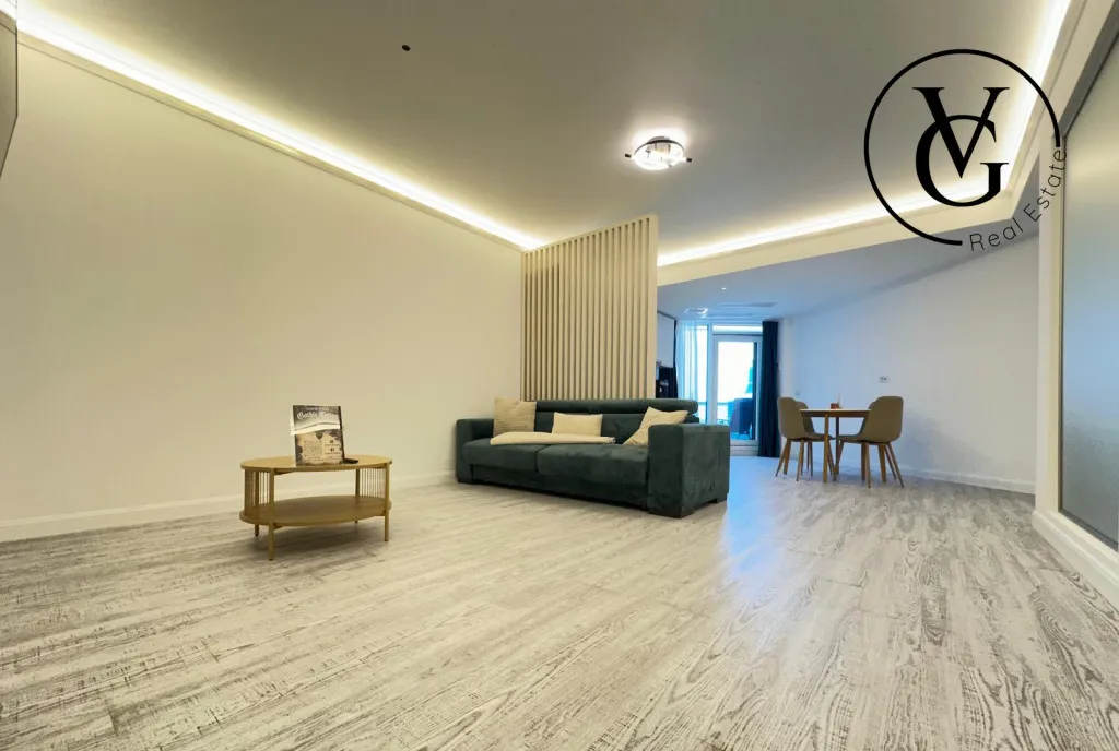 White Titanic Apartament 2 camere si garaj frontal la ma