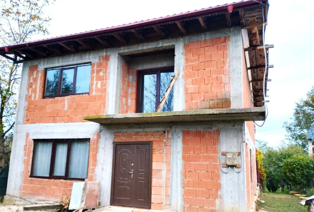 Vila individuala 6 camere teren 903 mp