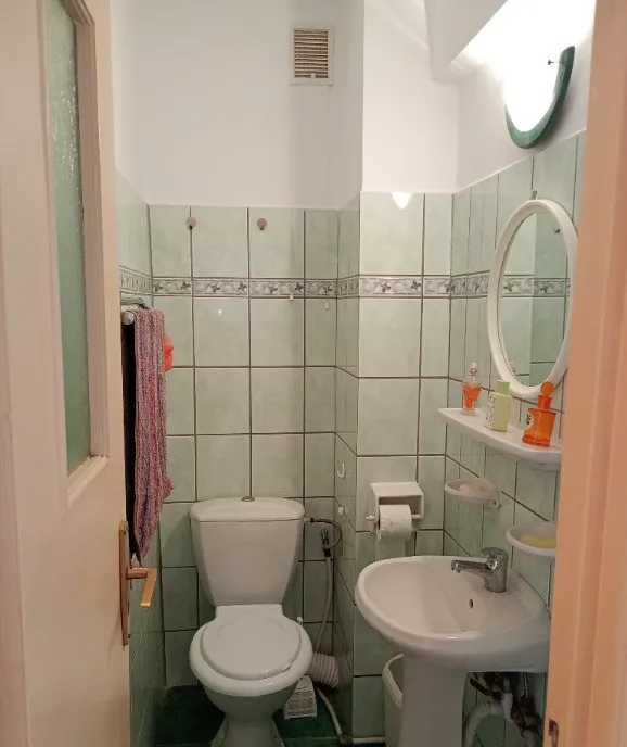 Ultracentral Constanta apartament 4 camere persoana fizica