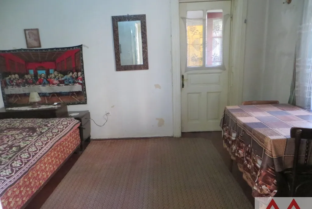 Casa Rond Alba Iulia Decebal adiacent Dristorului teren 143mp