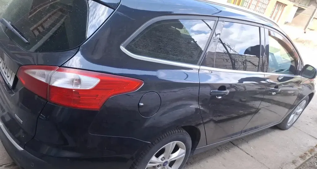 Ford focus mk3 1 6 20 000 lei