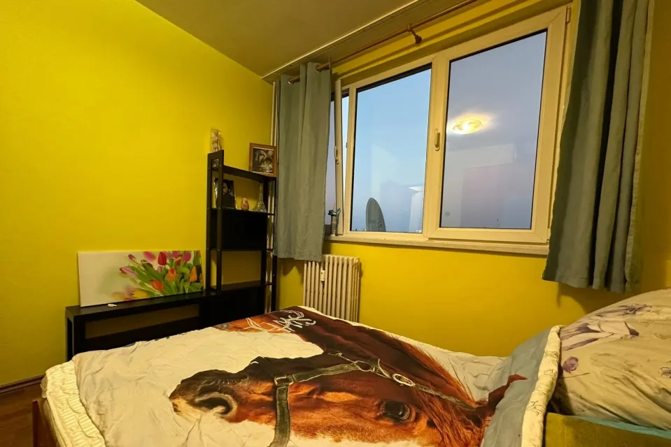 Drumul Taberei apartament 3 camere loc de parcare 499 euro