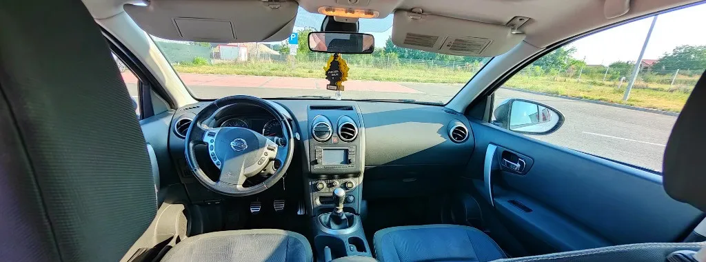 Nissan Qashqai 2 7 Locuri 2010 2 0 dCi 150 CP 5 300 eur