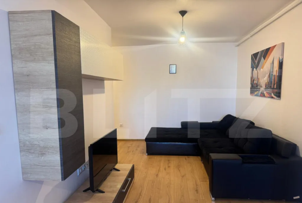 Apartament la cheie 2 camere etaj intermediar zona Cornel