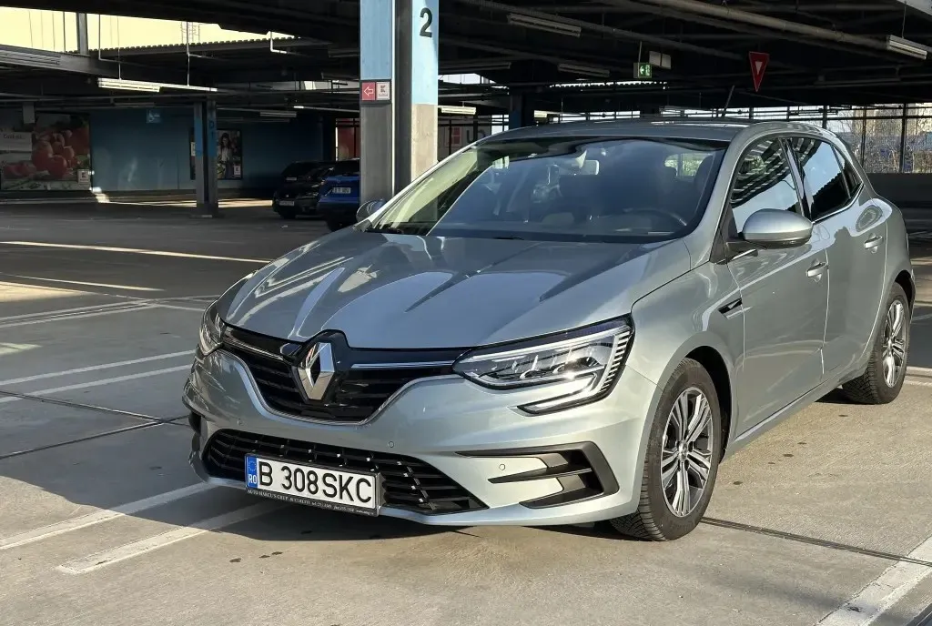 Renault Megane TCE 140 Techno 13 000 eur