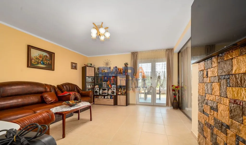 Casa cu 3 dormitoare si doua bai an constructie 2018