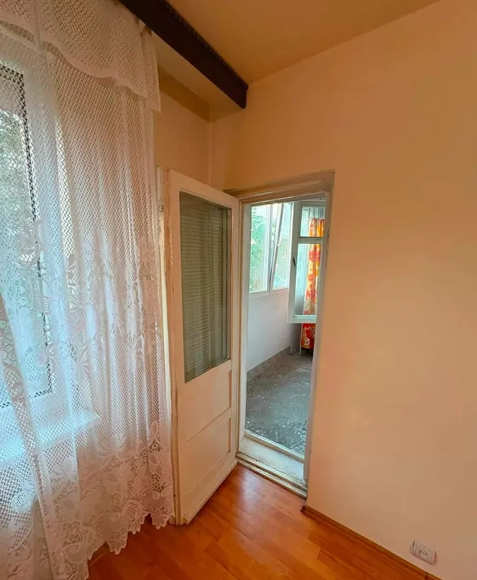 Crangasi apartament 2 camere 53 mp bloc anvelopat la 11 minute de metrou