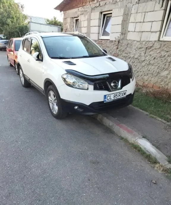 Se vinde Nissan Qashqai j 10 5 800 eur