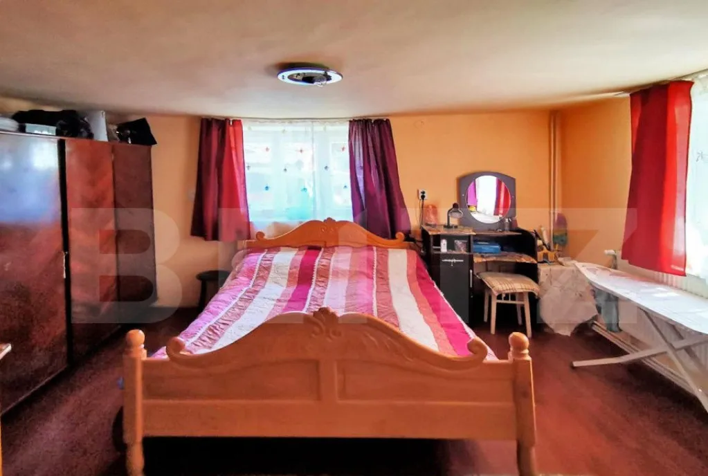 Casa individuala cu 5 camere si teren de 1231 mp in Suce