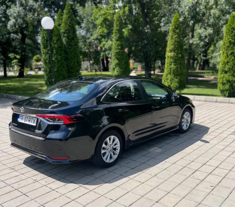 Toyota Corolla 1 8 Hybrid 2024 17 650 eur