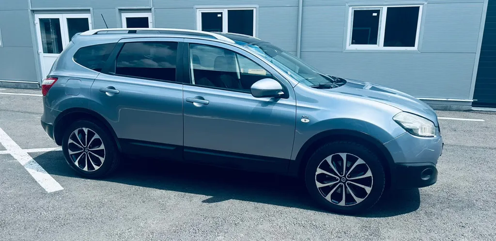 Nissan qashqai 2 2 0d 4x4 150cp 6 500 eur