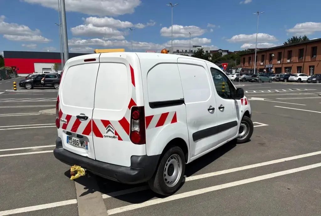 Citroen Berlingo Furgon 1 6 BlueHDi Euro 6 ndash 3 Locuri ndash 159 850 km 7 200 eur