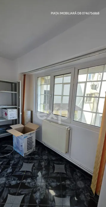 Super Apartament Spatios 3 Camere Decomandat