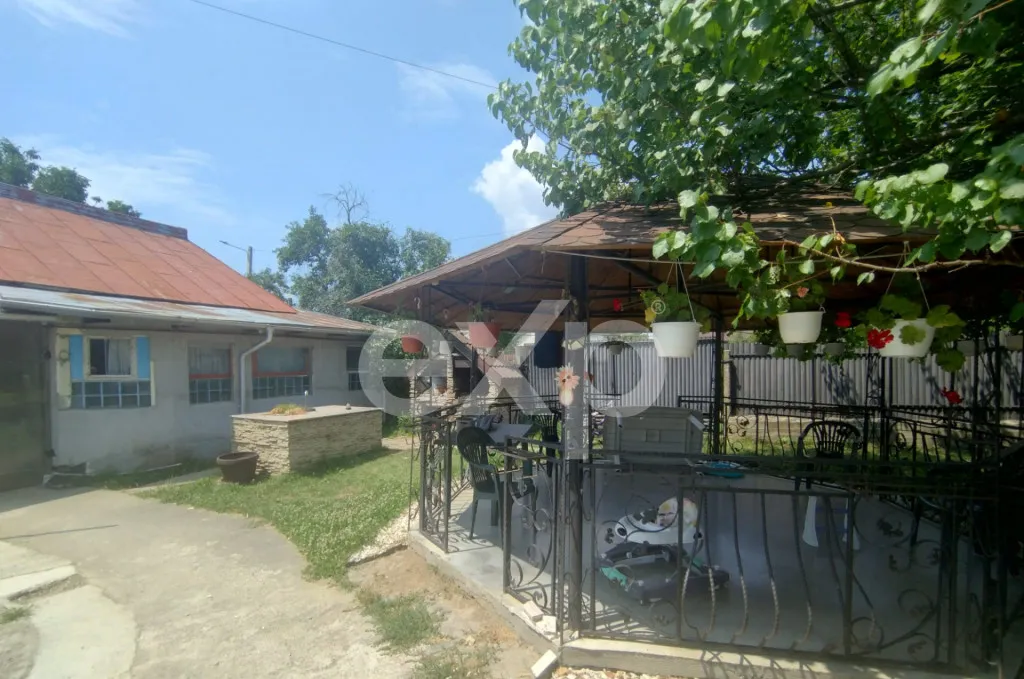 Casa P 1E teren 500mp Stefanesti Arges