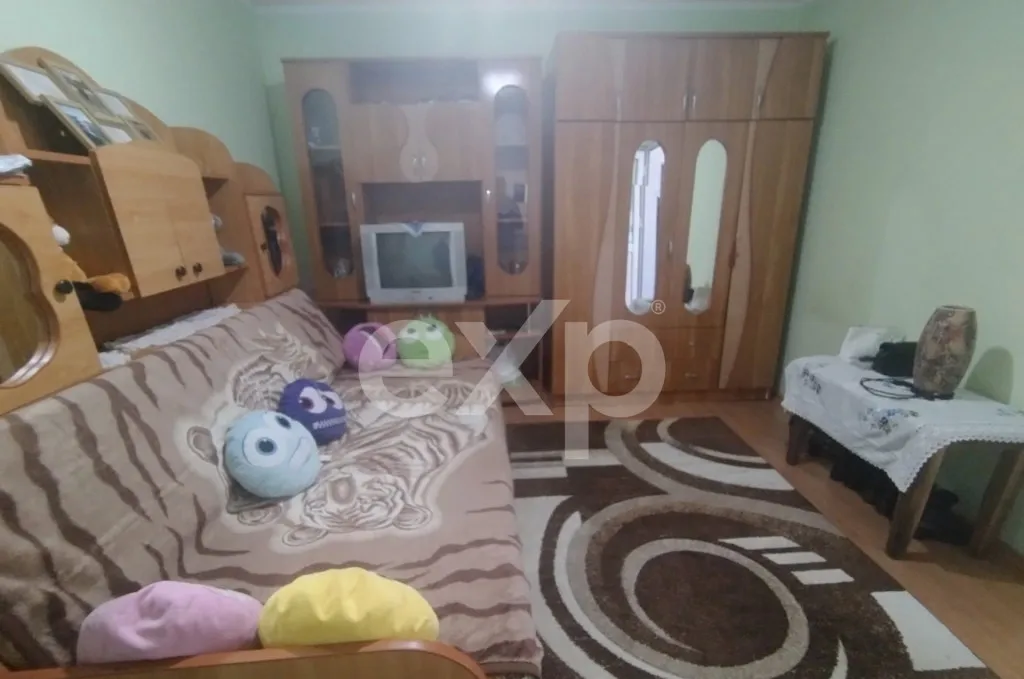 Casa P 1E teren 500mp Stefanesti Arges
