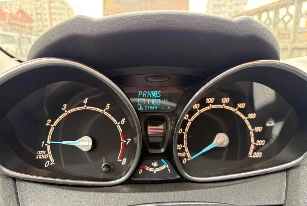 Ford Fiesta 2016 automata 6 500 eur