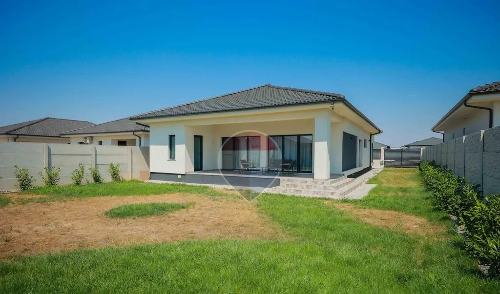 Casa moderna cu 4 camere de inchiriat in Santandrei