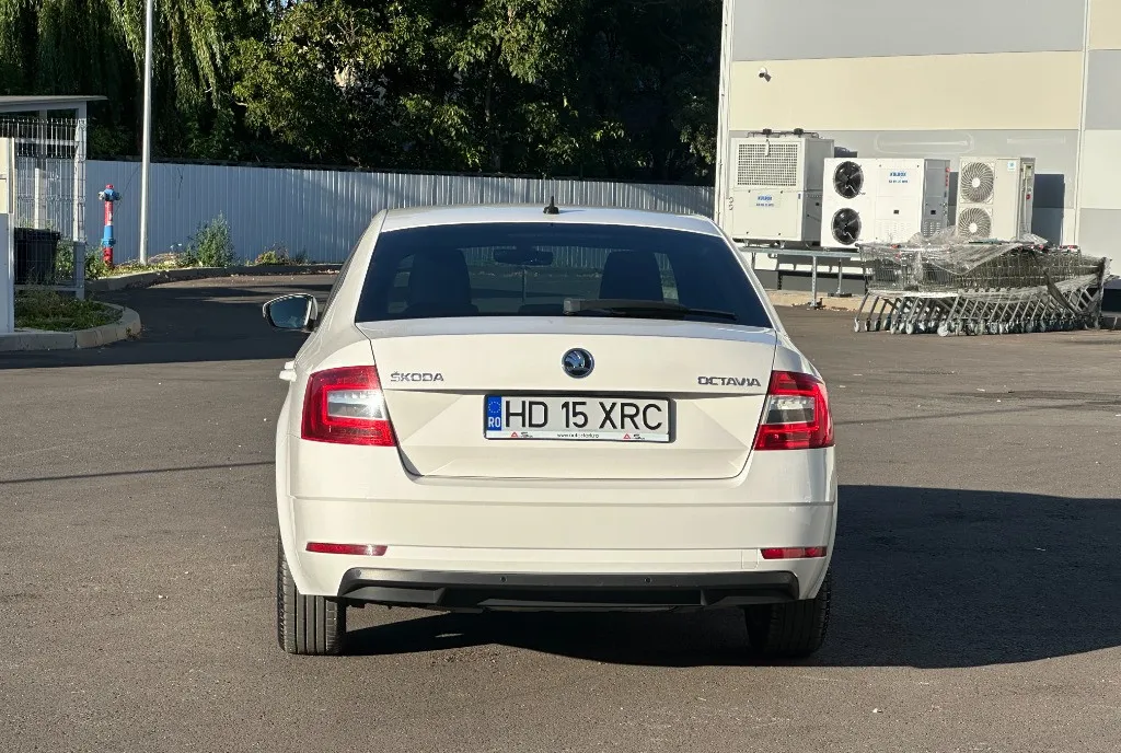 Skoda Octavia 1 6 af 2018 contract fiscal pe loc navigatie Maxi-Dot 10 700 eur