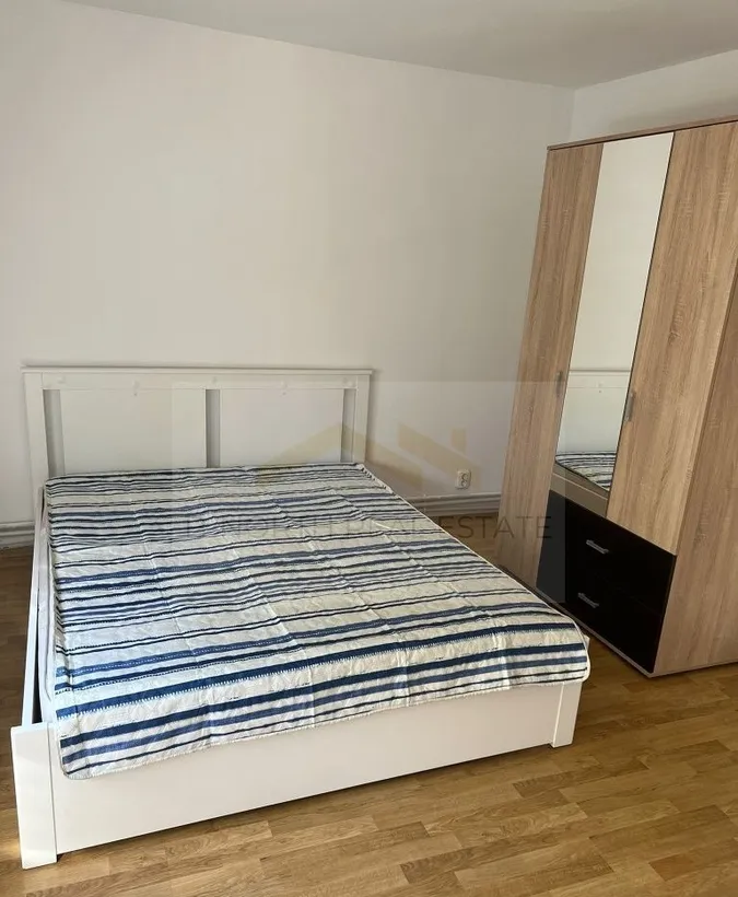 Apartament 3 camere de inchiriat Lujerului 82 mp Centrala proprie