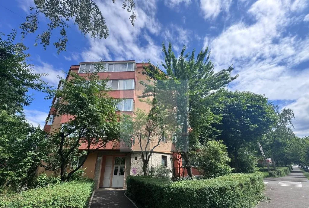 Apartament 2 camere de vanzare - Tractorul str Bronz