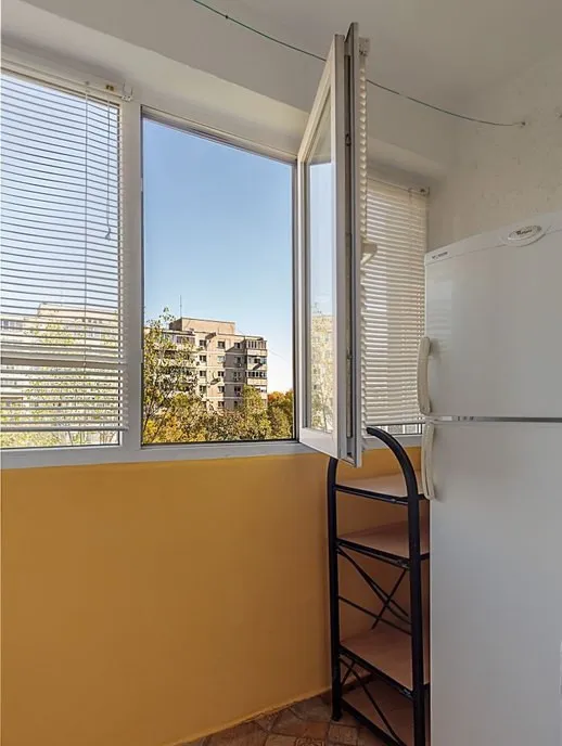 Garsoniera semidecomandata langa metrou Favorit