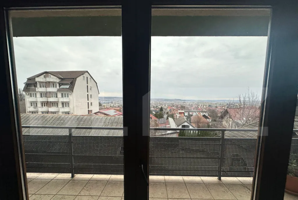 Apartament 4 camere 2 bai 3 terase 139mp semicentral
