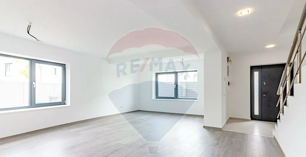 Casa / Vila cu 5 camere de vanzare in Otopeni tva 0 l