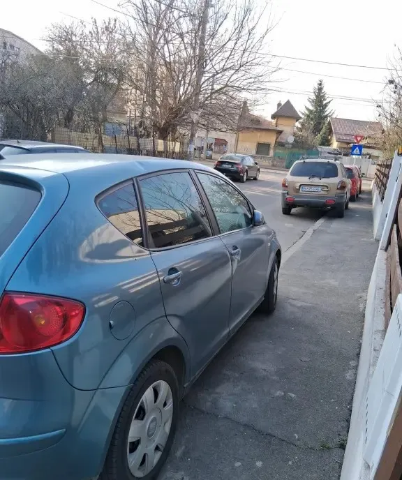 SEAT Altea 2004 2 0 TDI BKD 8 000 lei