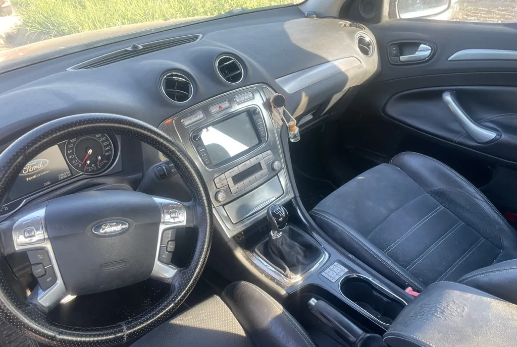Ford Mondeo mk4 2008 2 0 TDCI 140cp 8 000 lei