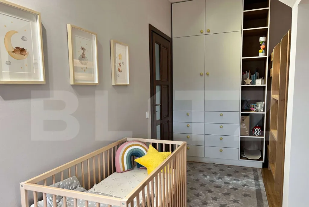 Apartament cu 3 camere decomandate 62 mp Central