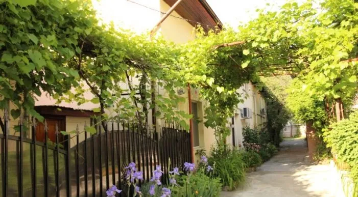 Romana Ase Inchiriere garsoniera