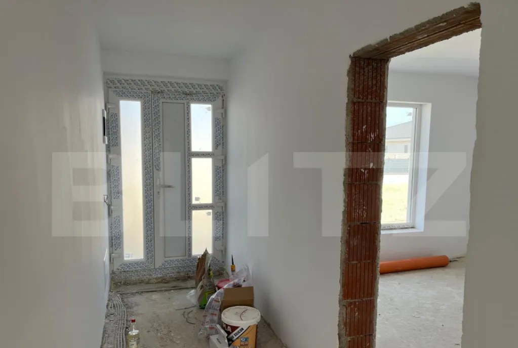 De vanzare casa in Santandrei cu gard de imprejmuire pla