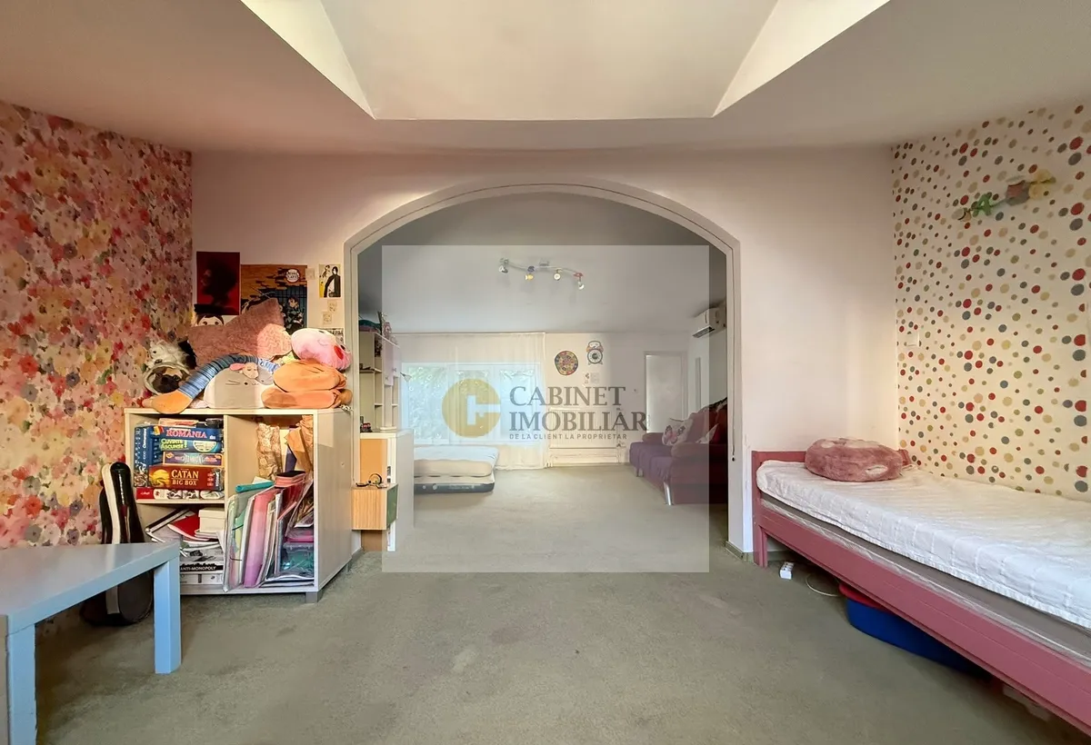 Casa 6 camere I P M I 190 mp utili Creditabil